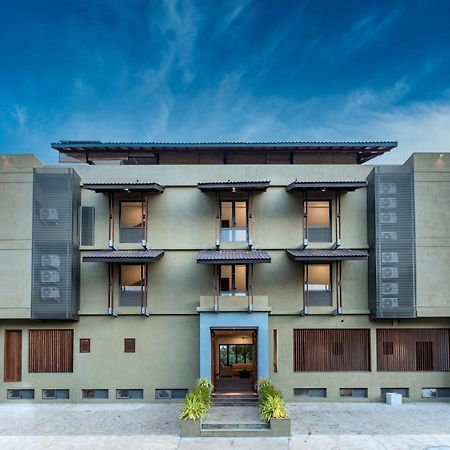 Earls Rajarata Hotel Anuradhapura Exterior photo