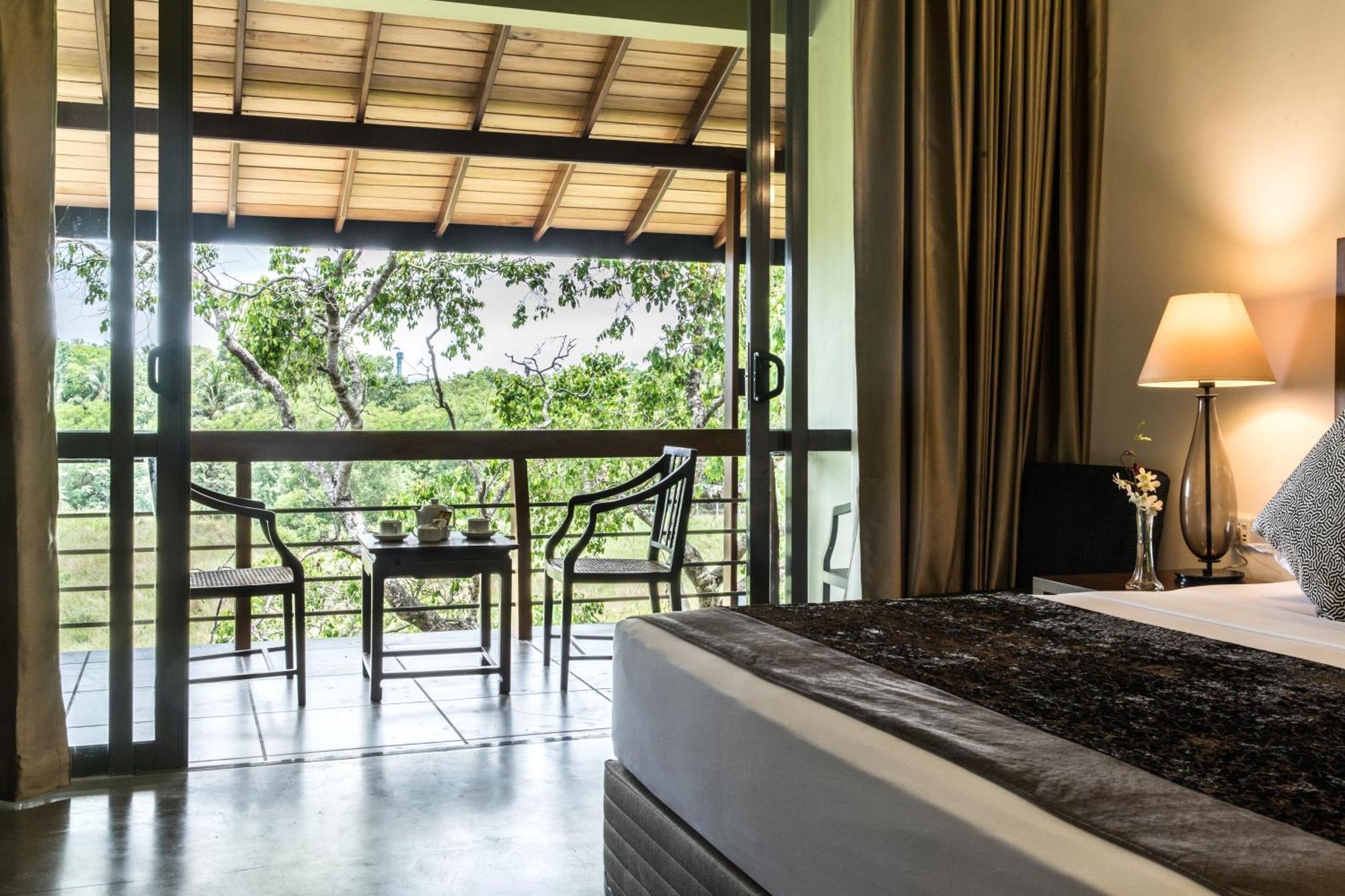 Earls Rajarata Hotel Anuradhapura Room photo